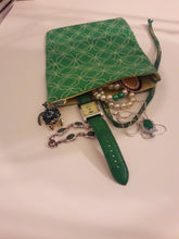 Load image into Gallery viewer, Jewelry Case/Wrap (Green&amp; Yellow)